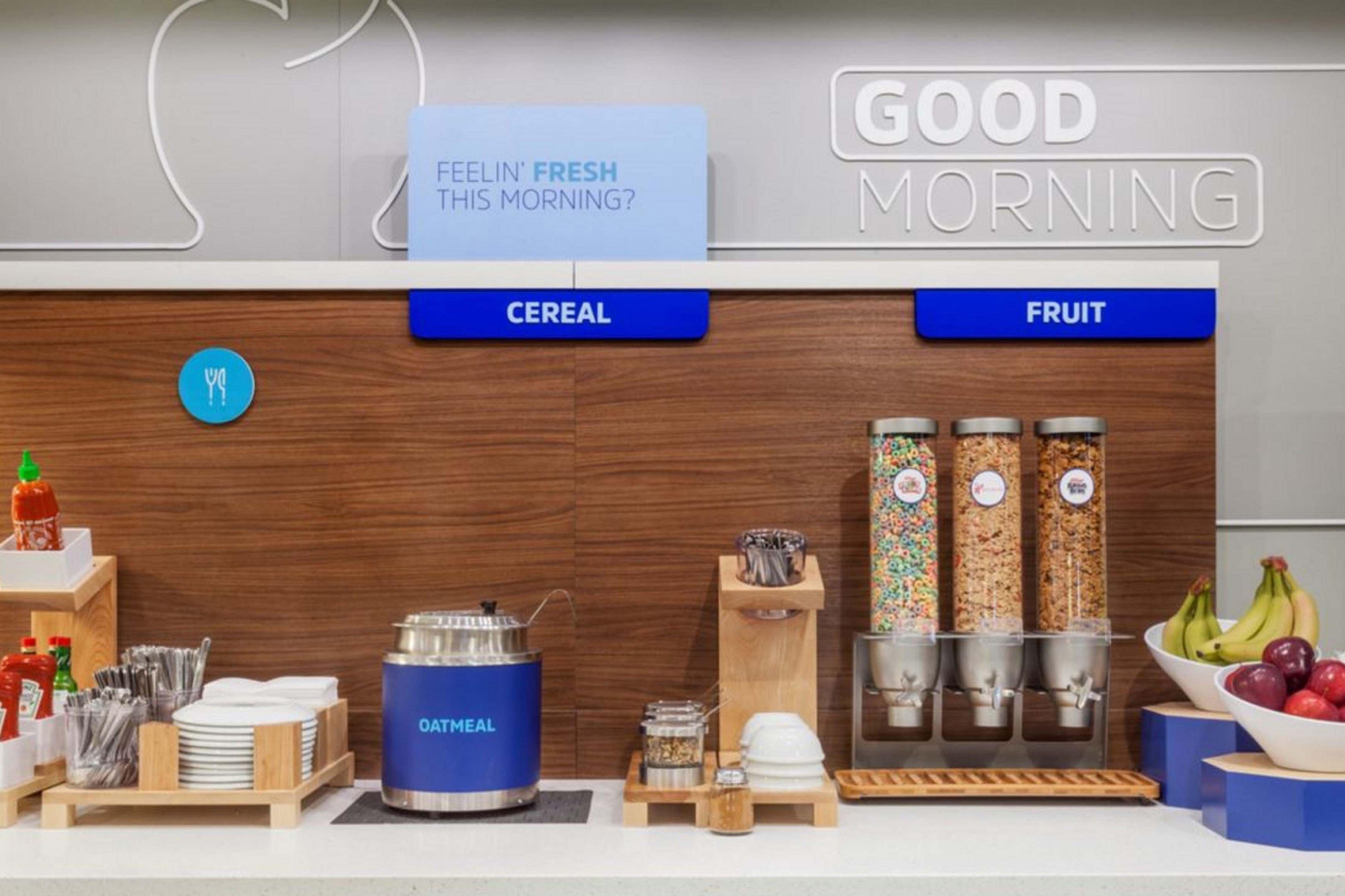 Express & Chicago North Shore - By Ihg Niles
