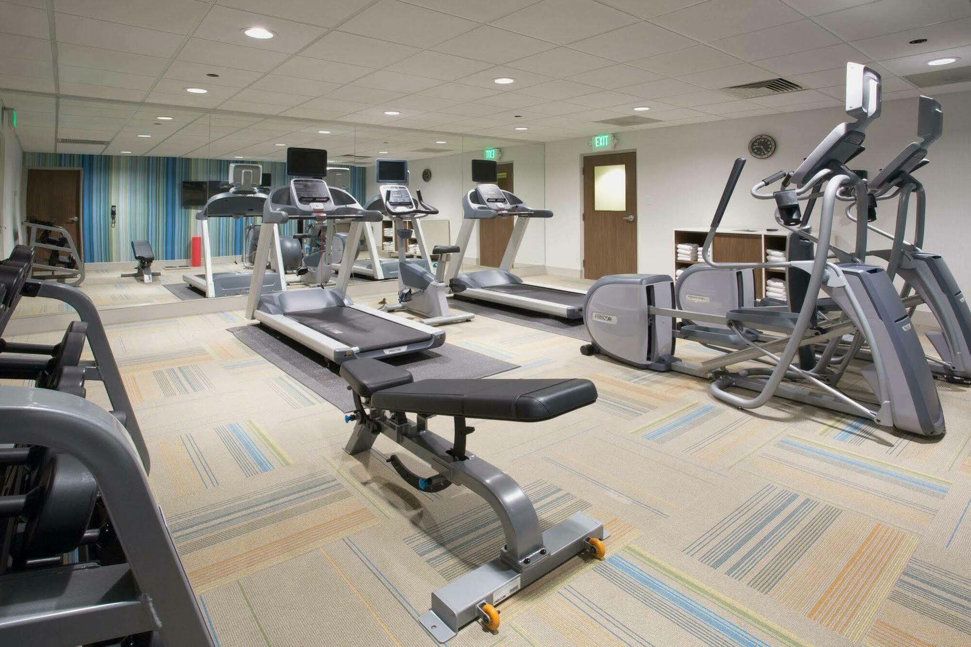 Hotel Express & Chicago North Shore - By Ihg