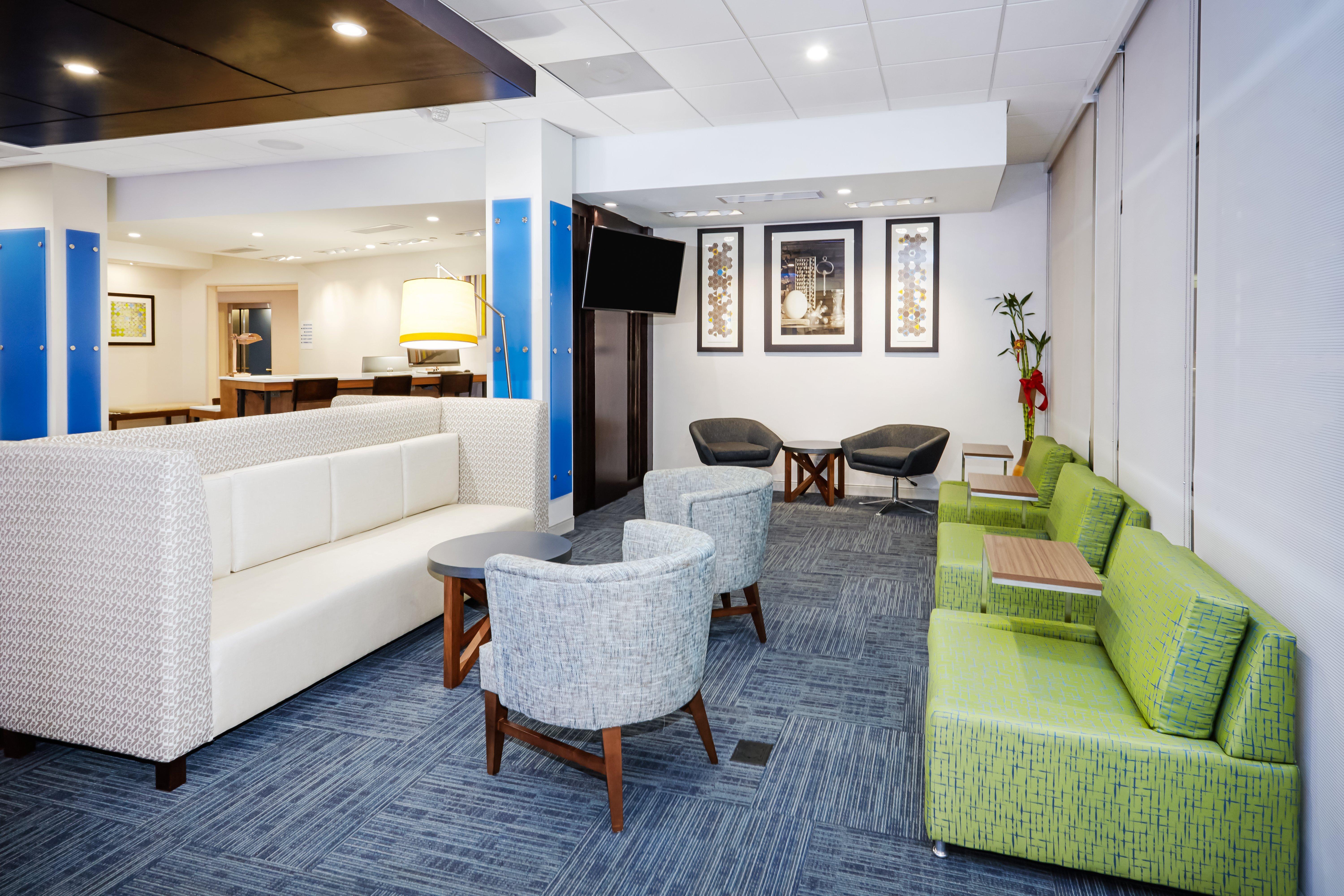 Express & Chicago North Shore - By Ihg 3*